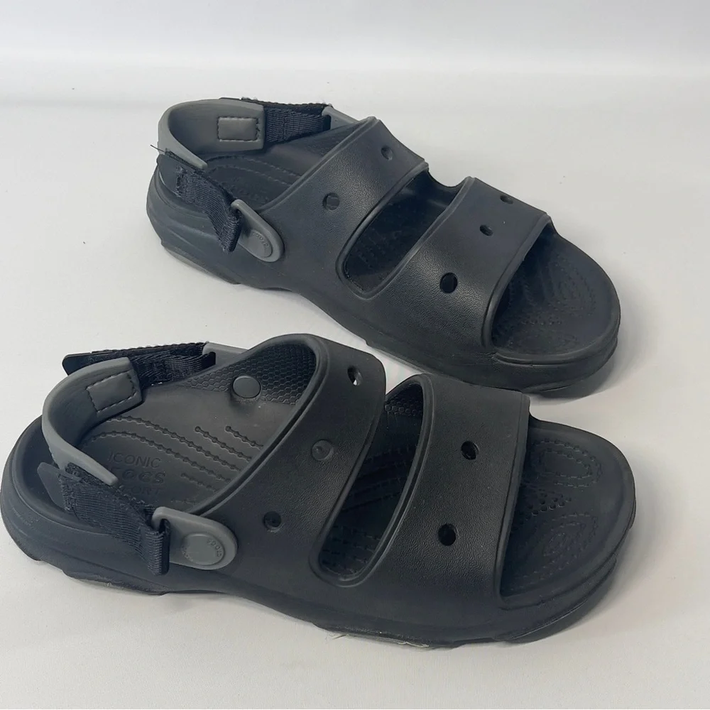 CROCS Boys Size 4 Slip On Black Summer Outdoor Water Shoe